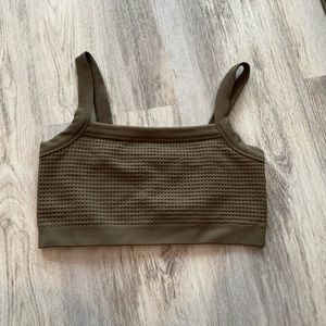 Good American crop top size 3/4 large